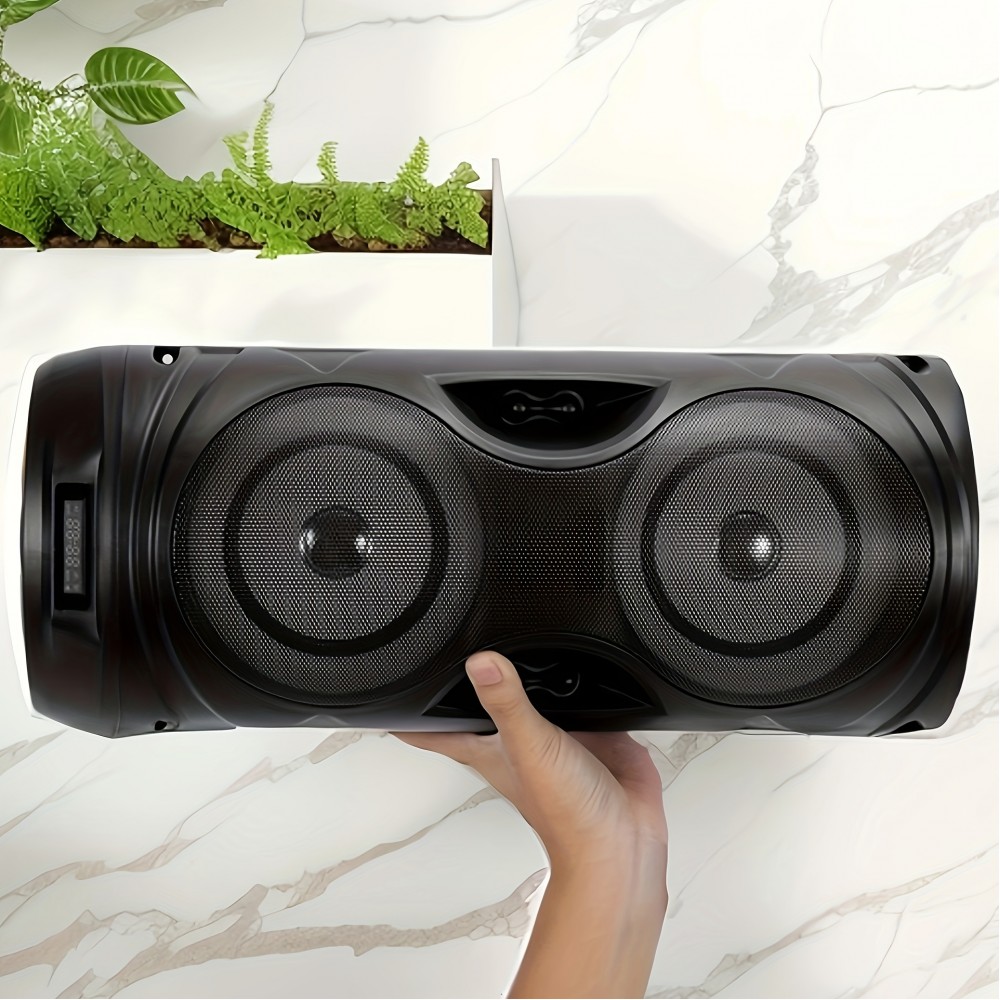 The convenient Wireless speaker EPS01 is suitable for outdoor parties and other scenes, holiday gifts are preferred for an ultimate auditory feast